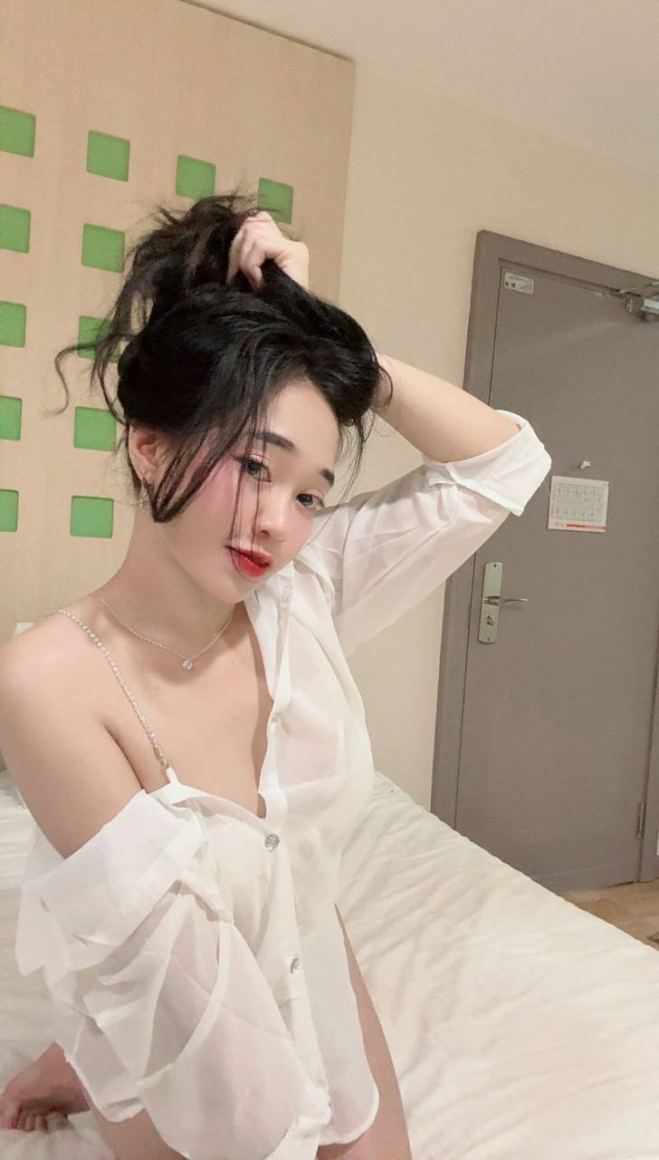 Sonia JB Escort Model