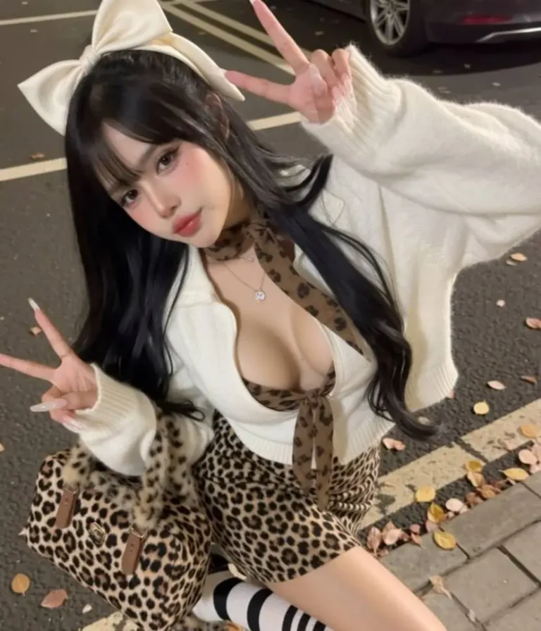 Dorris JB Escort Model