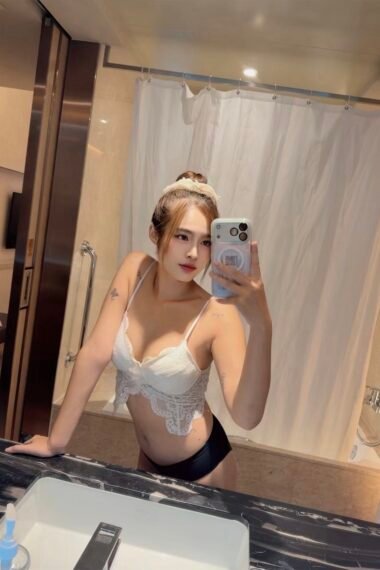 Zeejay JB Escort Model